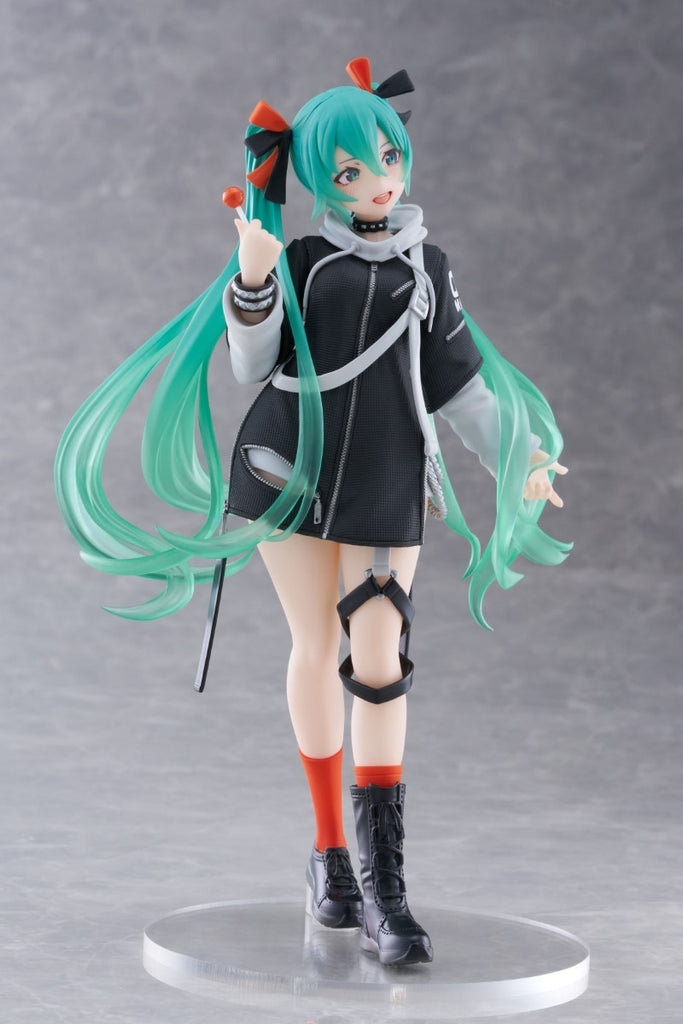 Vocaloid Fashion Hatsune Miku (PUNK Version) Figure (Pre Order)